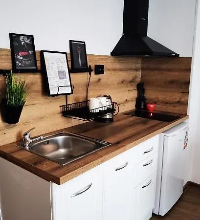 Апартамент F 207 Del Sol - просторно студио с кухня и паркомясто