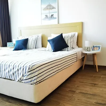 F 207 Del Sol - просторно студио с кухня и паркомясто 아파트 *