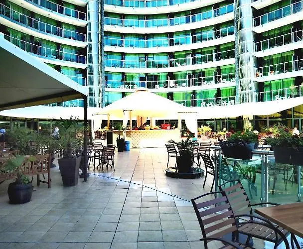 F 207 Del Sol - просторно студио с кухня Apartment *