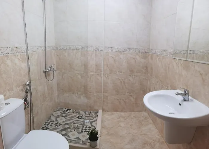 F 207 Del Sol - просторно студио с кухня Apartment *